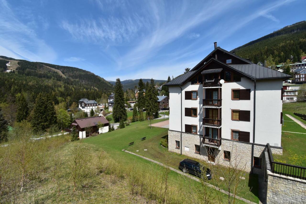 Špindlerŭv Mlýn Apartment Dalibor II With Private Entrance And Private Garage מראה חיצוני תמונה
